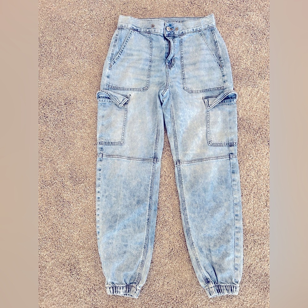 American Eagle Retro Stone Washed Tapered Jeans - Size 2